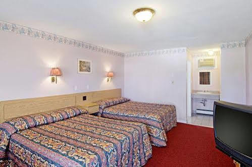 טורולד Milan Garden Inn מראה חיצוני תמונה